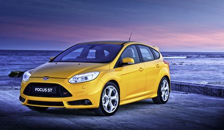 Ford Focus ST: Global express