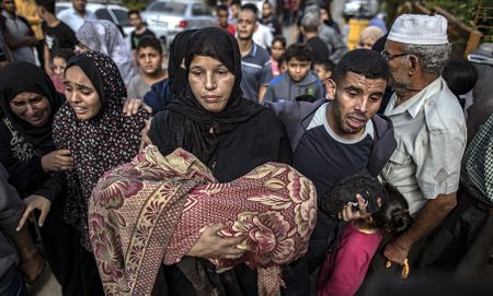 ‘Nowhere to go’ – Children and healthcare workers trapped in Gaza as food and water run out