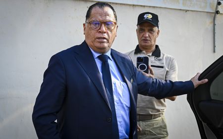 Safa, Danny Jordaan maintain innocence amid Hawks probe
