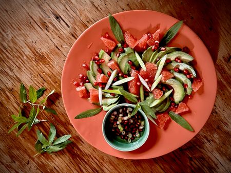 What’s cooking today: Avocado & pink grapefruit salad