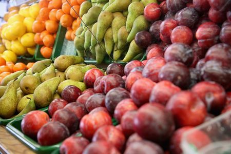 Is eating fruit really linked to lung cancer? Here’s what you need to know