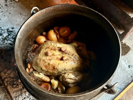 Potjie-roasted Moroccan chicken and potatoes