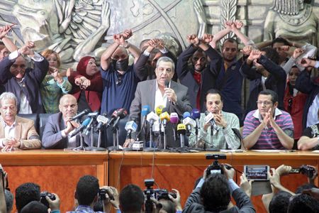 Egyptian police arrest all six journalists of investigative outlet