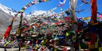 Stupa at Kunzam Pass. Photographer: Kate Carlyle
