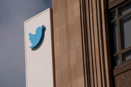 Elon Musk says Apple has ‘fully resumed’ advertising on Twitter