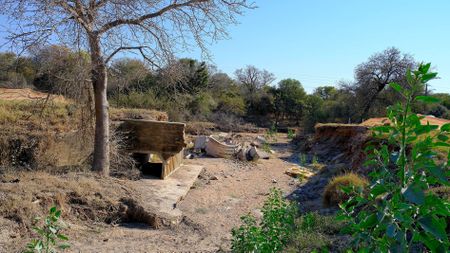 When the rain would not stop, Hoedspruit rallied to rescue and rebuild