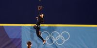 YOKOHAMA, JAPAN - JULY 27: Janette Reed #9 of Team United States makes a catch at the wall in the seventh inning against Team Japan during the Softball Gold Medal Game between Team Japan and Team United States on day four of the Tokyo 2020 Olympic Games at Yokohama Baseball Stadium on July 27, 2021 in Yokohama, Kanagawa, Japan. (Photo by Yuichi Masuda/Getty Images)
