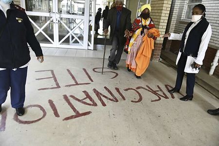 Jab campaign ramps up: Eastern Cape in talks to use schools as vaccination centres 