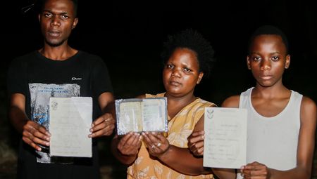 Five-year ID blocking ordeal ends for Gumede family after Daily Maverick exposé