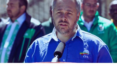 Fact Check: Is SA’s new Home Affairs minister Zimbabwean?