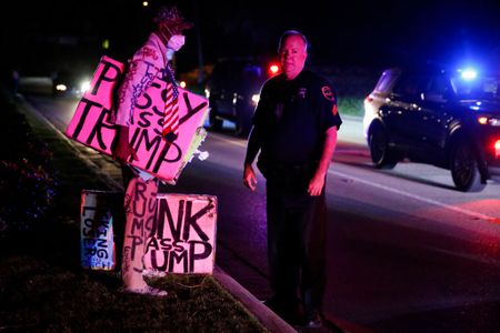 US Justice Dept opposes revealing evidence supporting search of Trump's home