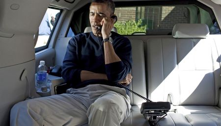 Obama tightens sanctions on banks helping Iran sell oil