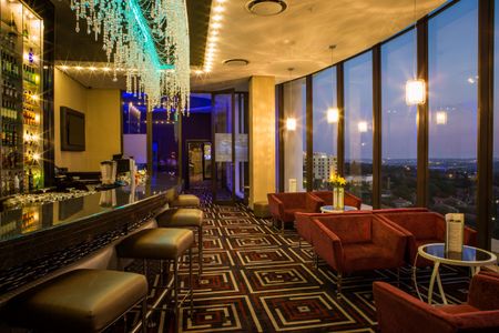 A Warm Welcome & Unsurpassed Service