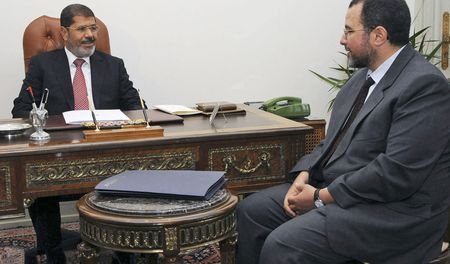 Egypt's Mursi names little-known minister as PM