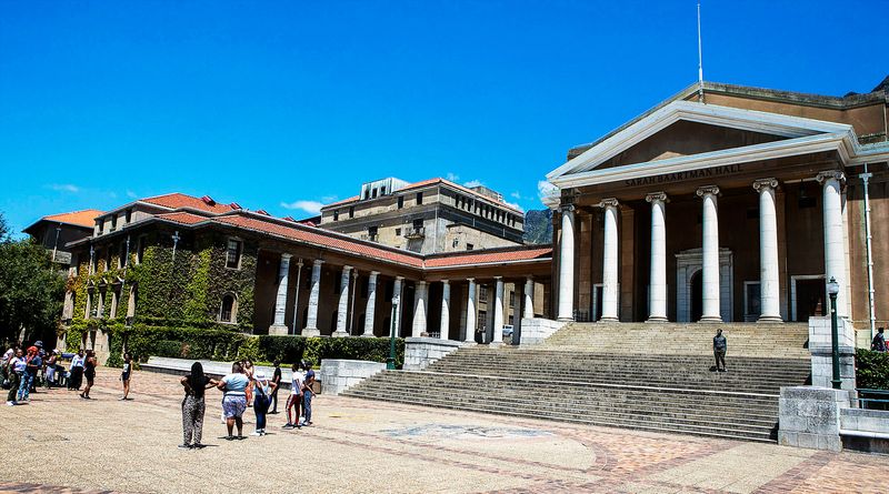 LEARNING CURVEBALL: Universities confront growing gaps between school and first-year demands