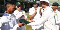 Khaya Zondo of the Proteas gets his cap from Keshav Maharaj of the Proteas during day 4 of the 2nd ICC WTC2 Betway Test match between South Africa and Bangladesh at St George's Park on April 11, 2022 in Gqeberha, South Africa. (Photo: Lee Warren/Gallo Images)