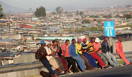 GroundUp: Day after day, waiting by the roadside for work