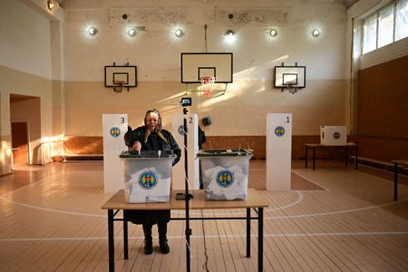 Moldovan Leader Ahead as EU Vote Hangs in Balance, Results Show