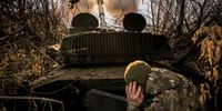 Servicemen of the artillery unit of the 24th Mechanised Brigade fire a 2S1 self-propelled 122mm howitzer towards Russian positions near Chasiv Yar,  Ukraine, on 13 November 2024. (Photo: 24th Mechanised Brigade of Ukrainian Armed Forces)</p>
<p>, Issued 14 November 2024), amid the ongoing Russian invasion.  EPA-EFE/24TH MECHANIZED BRIGADE OF UKRAINIAN ARMED FORCES HANDOUT  HANDOUT EDITORIAL USE ONLY/NO SALES