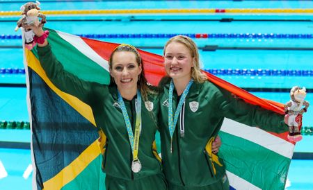 The Commonwealth is conquered, now bring on the world - Double gold haul leaves Lara van Niekerk ‘speechless’