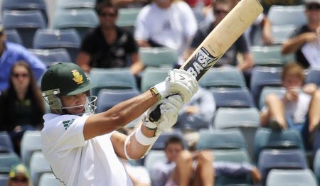 Cricket: Petersen takes Smith’s place for Champions Trophy