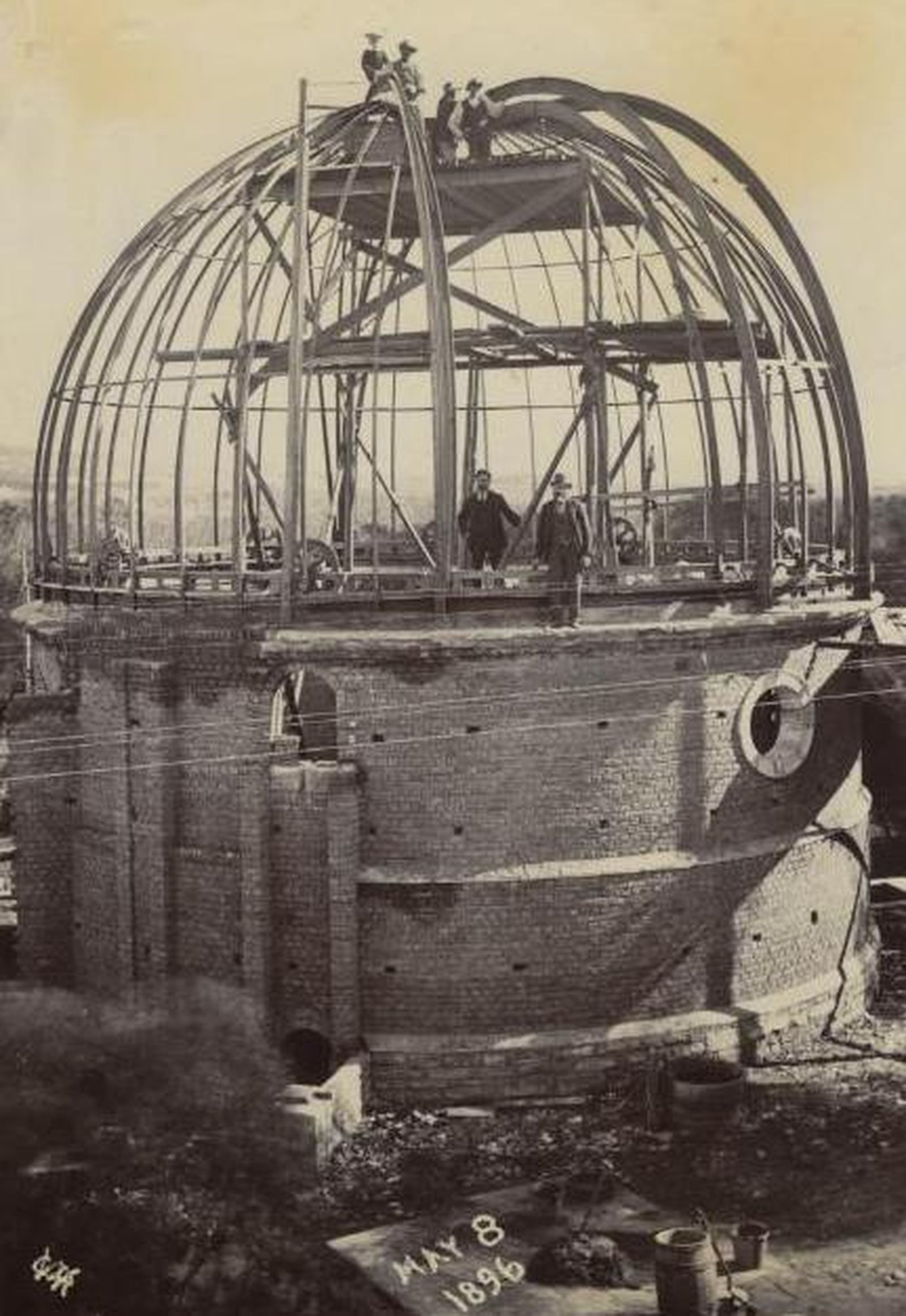 Celebrating 200 years of the South African Astronomical Observatory