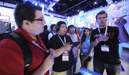 Nintendo to launch Wii U, Super Mario jumps to new level