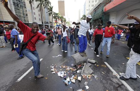 A  brief look: Municipal workers rubbish fears of lawlessness during today's strike