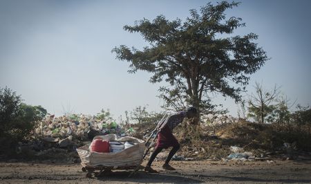 On the outskirts of Pretoria: A back-breaking struggle for clean water