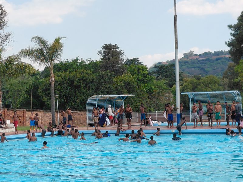 GROUNDUP: Joburg fails to open public swimming pools — again