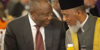 President Cyril Ramaphosa and Shaykh Irfaan Abrahams, president of the Muslim Judicial Council, speak during iftar on Wednesday 30 May 2018 in Cape Town. Photo by Leila Dougan