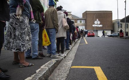 The national bus strike aggravates the daily struggle