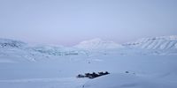 Sunset on glacier in Nordenskiold. Photographer: Ariella Kuper