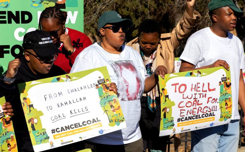 Activists decry #CancelCoal court battle as threat to young South Africansâ future