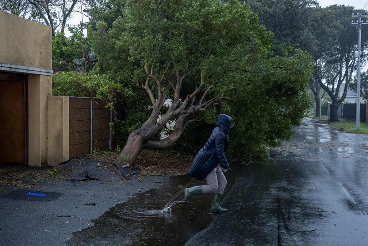 In photos — Cape storm wreaks havoc