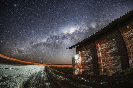 Space to grow: Carnarvon sets sights on jobs through astrotourism