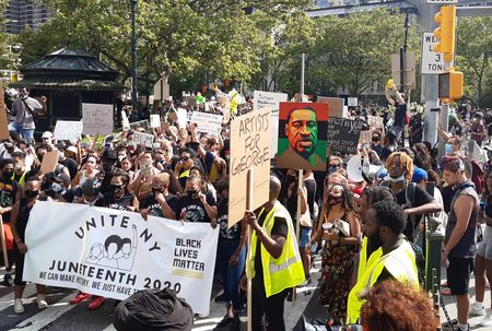 New York celebrates Juneteenth with peaceful demonstrations; mayor de Blasio launches a racial justice commission