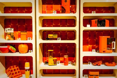 The weird and ghostly light in the dining room