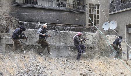 Disputes Over Arms For Syria Cloud U.S.-Russian Peace Drive