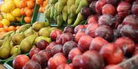 Is eating fruit really linked to lung cancer? Here’s what you need to know
