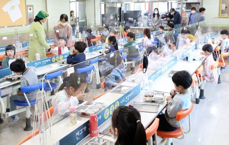 South Korea coronavirus spike stirs second wave concern, social distancing crackdown