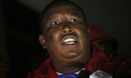 SONA 2016: A cordon sanitaire and a few unexpected guests in the gallery