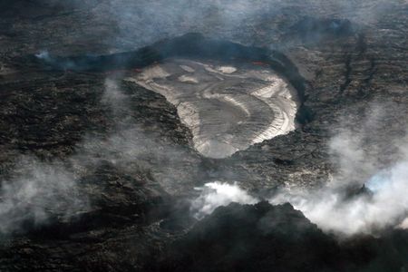 Hawaii's Mauna Loa volcano erupts for first time in nearly 40 years