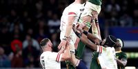 LONDON, ENGLAND - NOVEMBER 26: Eben Etzebeth of South Africa and David Ribbans of England compete for a line out during the Autumn International match between England and South Africa at Twickenham Stadium on November 26, 2022 in London, England. (Photo by Henry Browne/Getty Images)