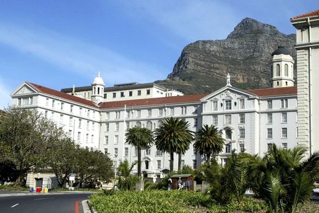 It is urgent to integrate SA’s private and public healthcare systems now