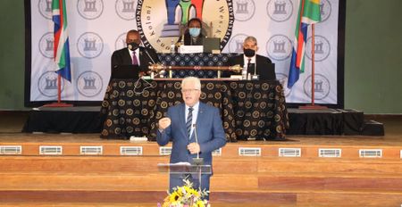 Western Cape opposition confronts Premier Alan Winde over his Covid-19 vaccine action plan