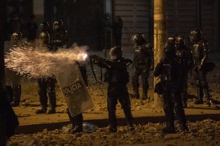 Police investigating highway killing of two Colombian journalists