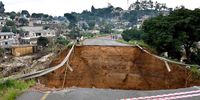 Flood-stricken parts of KwaZulu-Natal in the aftermath of heavy rains, 13 April 2022. (Photo: Flickr / GCIS)