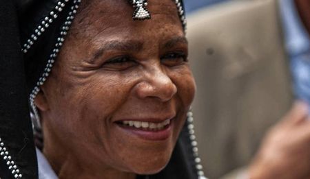 FIVE MINUTES: South Africa