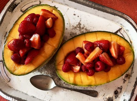 What’s cooking today: Boozy spanspek fruit boats